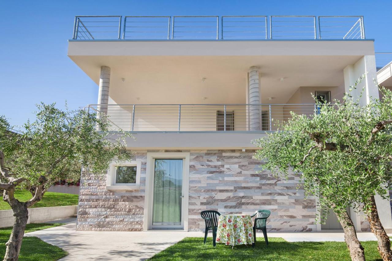 Villa Aurora-Holiday Home Apt 2 Μπαρντολίνο Εξωτερικό φωτογραφία