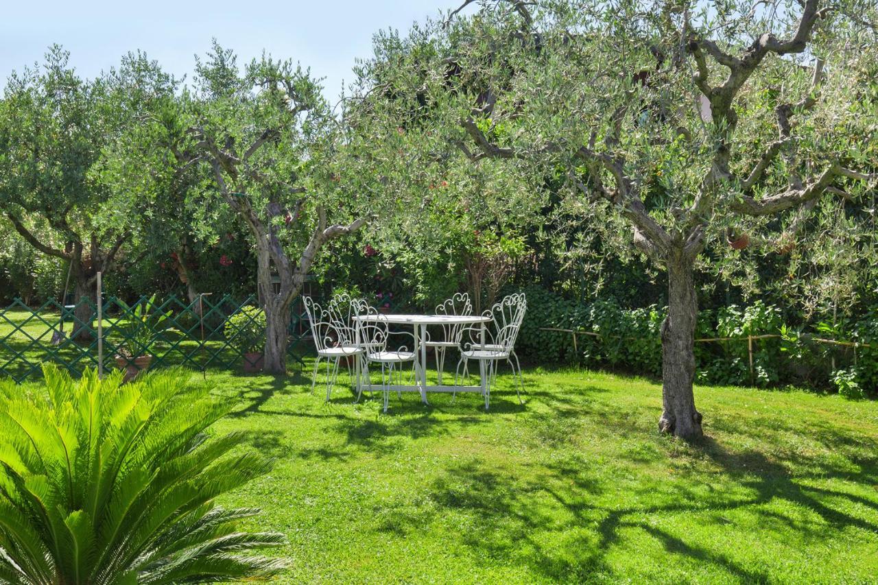 Villa Aurora-Holiday Home Apt 2 Μπαρντολίνο Εξωτερικό φωτογραφία